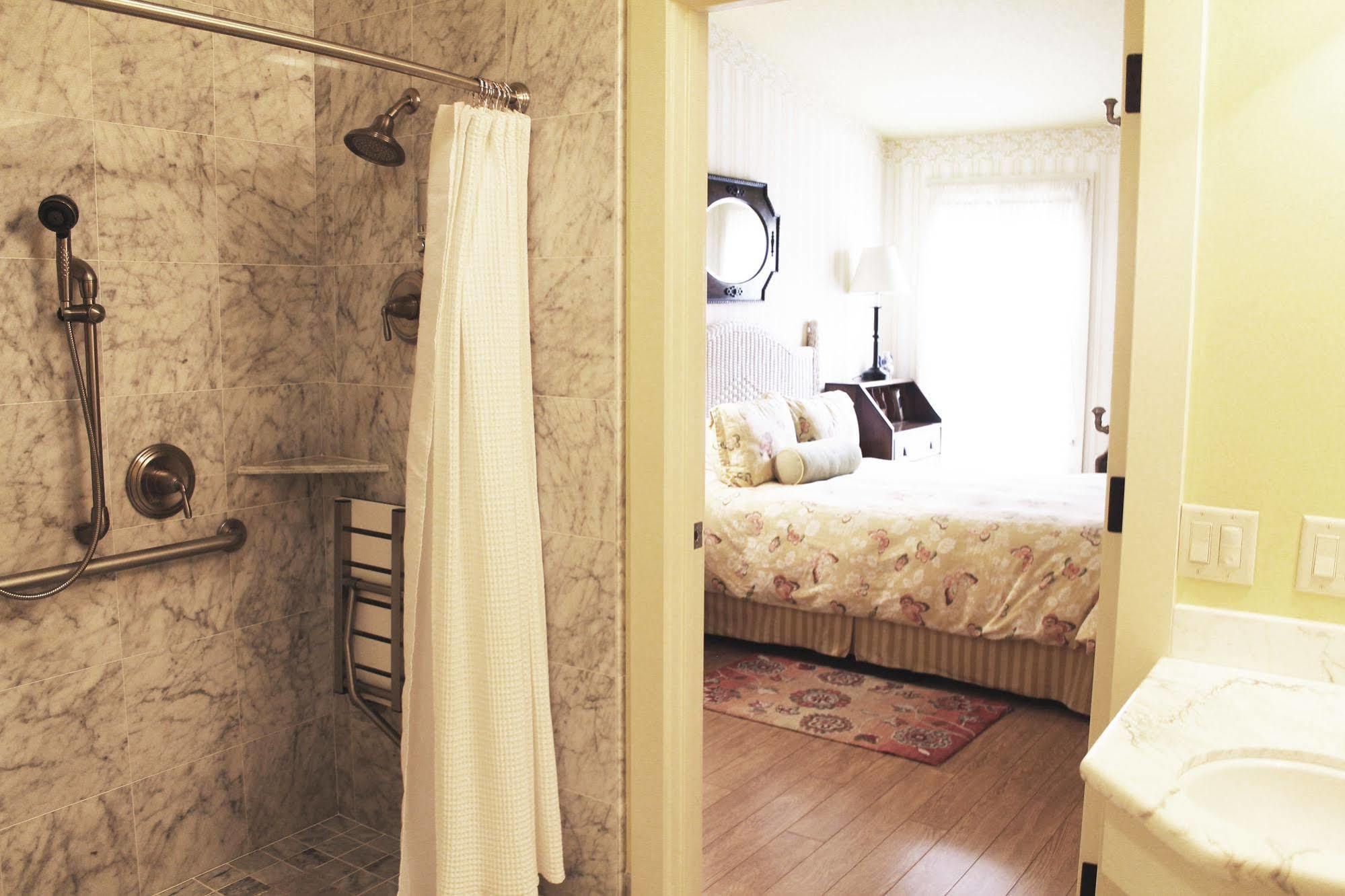 Gosby House Inn, A Four Sisters Inn Pacific Grove Bagian luar foto