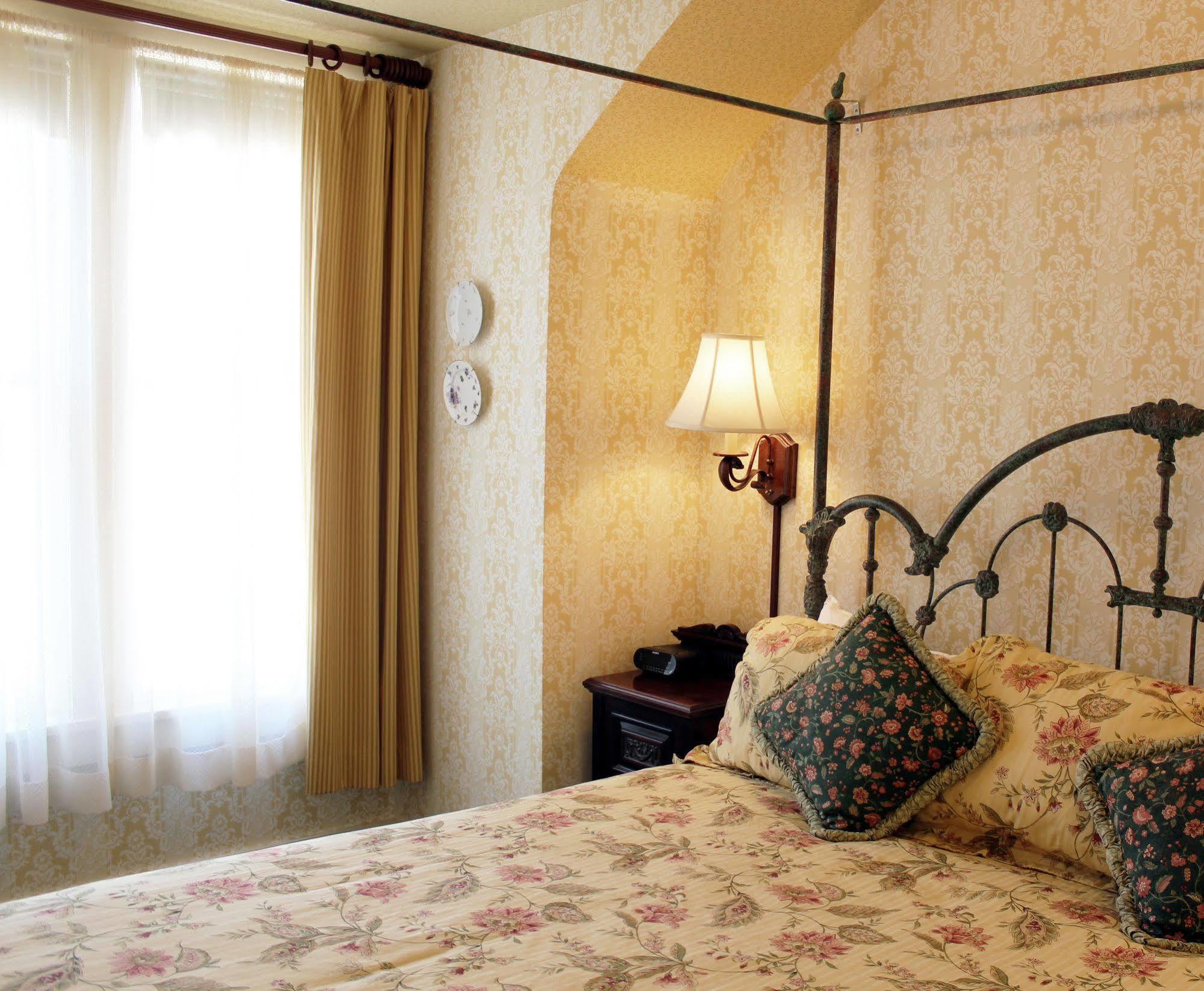Gosby House Inn, A Four Sisters Inn Pacific Grove Bagian luar foto